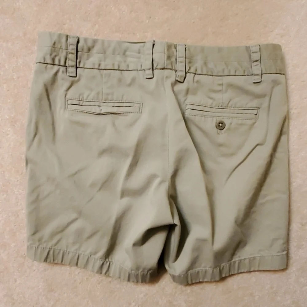 J Crew shorts  moss green Chino size 4